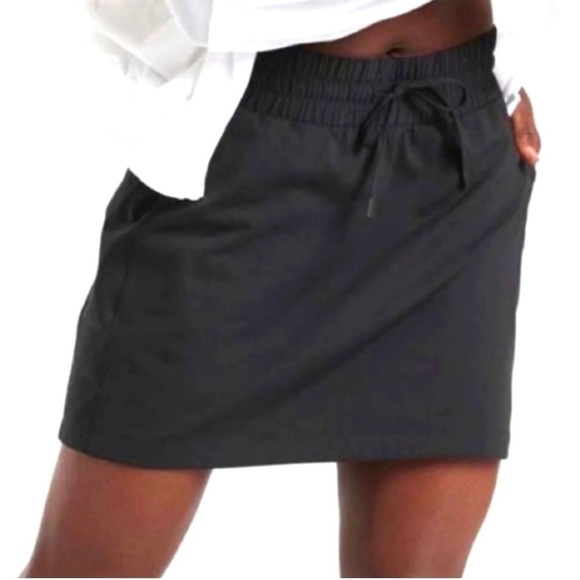 Athleta Pants - Athleta Black Excursion Hybrid Skort Size XS